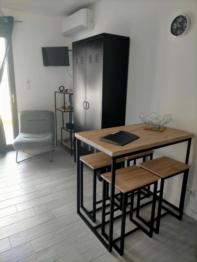Le Klelogi Ξενοδοχείο Fontvieille Εξωτερικό φωτογραφία